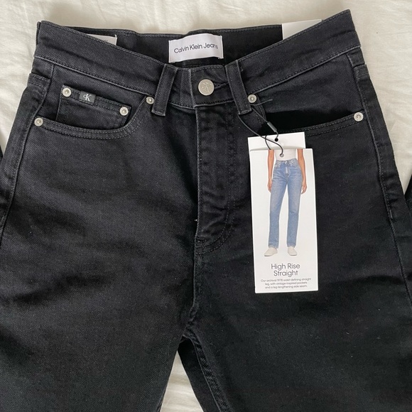 BRAND NEW Calvin Klein Straight Jeans - Picture 3 of 5